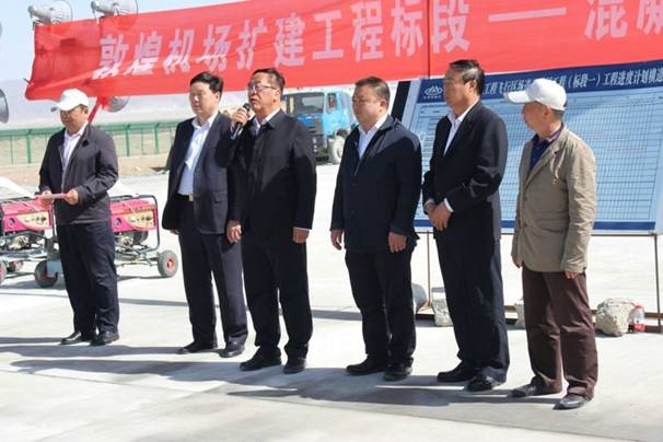 //static2.ivwen.com/users/9857553/aaafb4011d754402a720fd8c8bddc89a.jpg-mobile